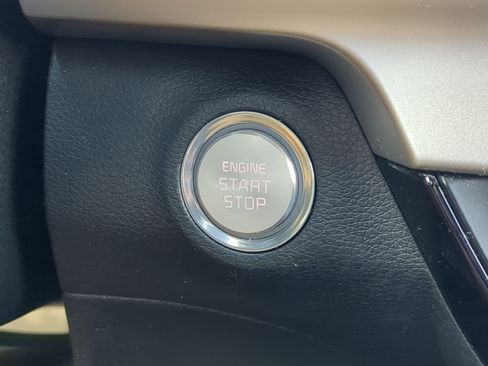 Used 2021 Kia Telluride S image 21