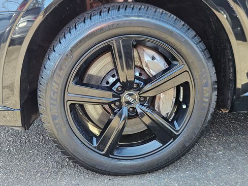 Used 2019 Audi e-tron Premium Plus AWD/4WD image 33