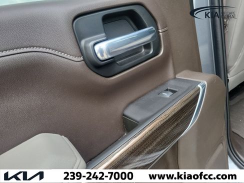 Used 2021 Chevrolet Silverado 1500 LT Trail Boss AWD/4WD image 15