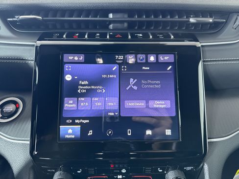 New 2025 Jeep Grand Cherokee Altitude image 13