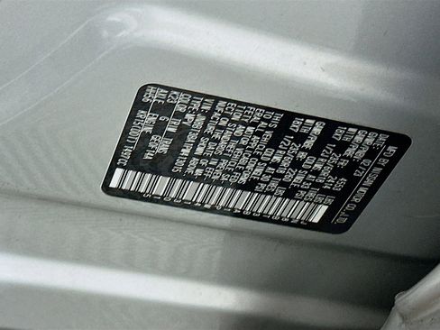 Used 2023 Nissan Rogue SV image 12