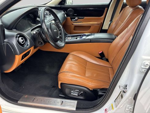 Used 2013 Jaguar XJ AWD image 7