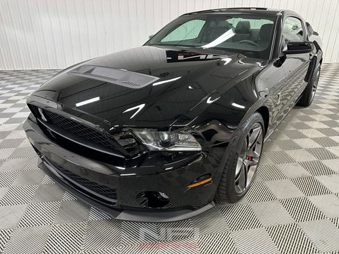 Used 2012 Ford Mustang Shelby GT500 image 3