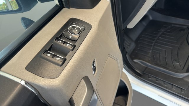 Used 2017 Ford F150 XLT RWD image 8