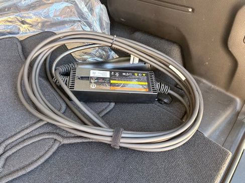 Used 2024 Jeep Wrangler Unlimited AWD/4WD image 19