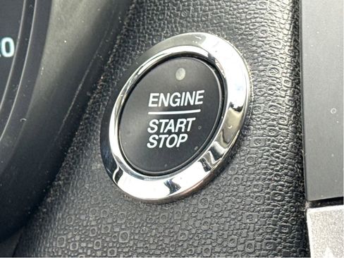 Used 2022 Ford EcoSport SES w/ Interior Protection Package image 18