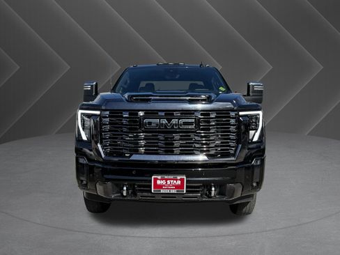 Used 2024 GMC Sierra 3500 Denali Ultimate image 3