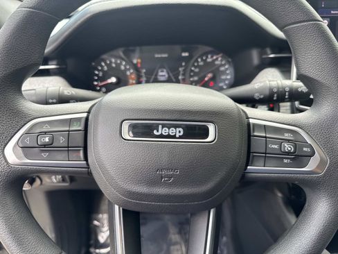 Used 2023 Jeep Compass Sport AWD/4WD image 15