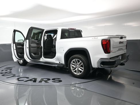 Used 2019 GMC Sierra 1500 SLT w/ SLT Premium Plus Package AWD/4WD image 28