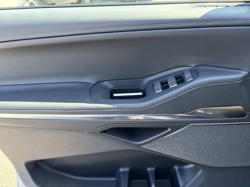 New 2025 Lincoln Navigator Reserve w/ Jet Appearance Package AWD/4WD image 21