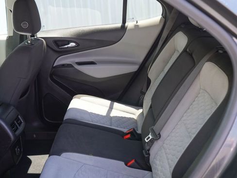Used 2019 Chevrolet Equinox LT FWD image 27