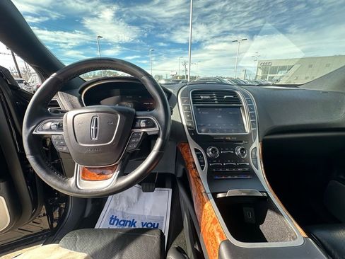 Used 2020 Lincoln Nautilus Reserve w/ Equipment Group 202A image 14