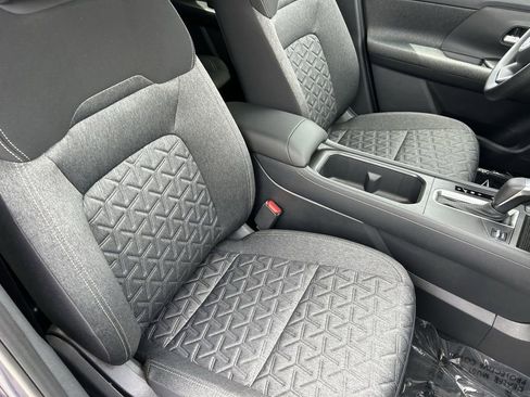 New 2026 Nissan Kicks SV w/ SV Premium Package image 10