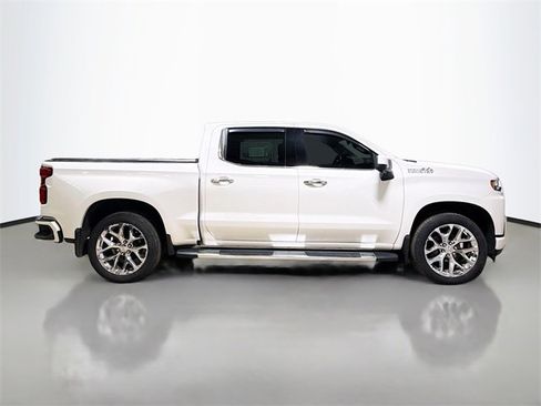 Used 2019 Chevrolet Silverado 1500 High Country image 6