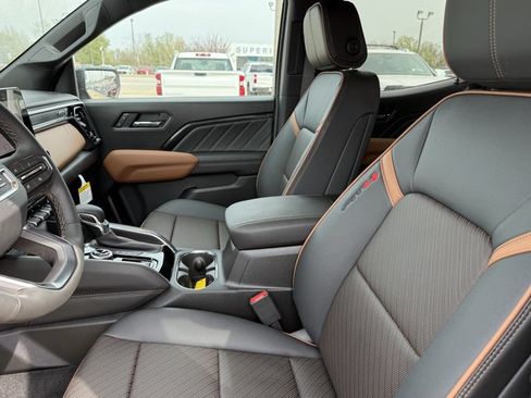New 2026 GMC Canyon AT4 w/ Technology Plus Package AWD/4WD image 12