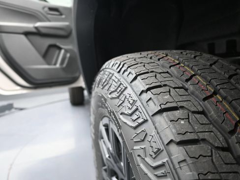 New 2026 Chevrolet Colorado Trail Boss AWD/4WD image 33