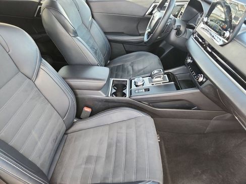 Used 2024 Mitsubishi Outlander SE image 15