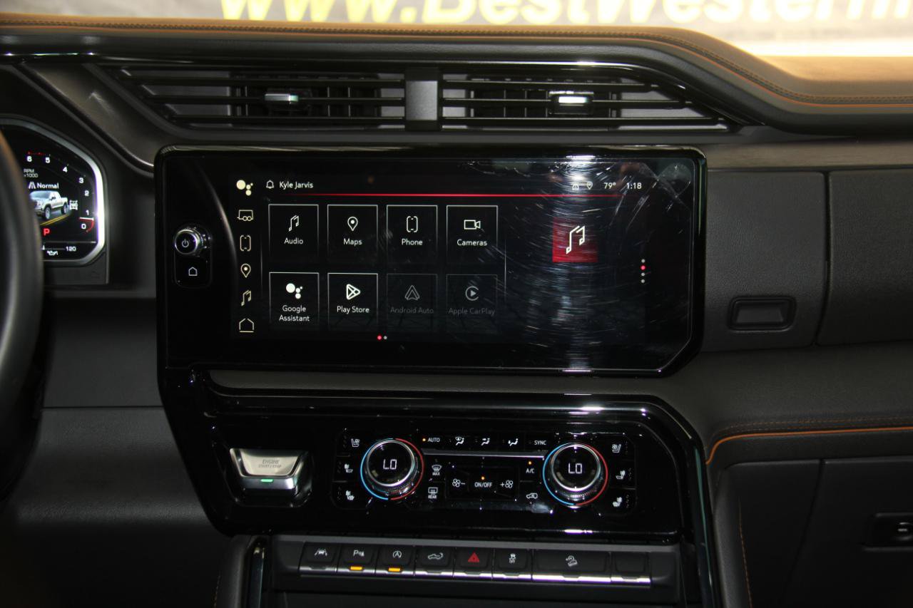 Used 2024 GMC Sierra 1500 AT4 w/ Technology Package AWD/4WD image 14