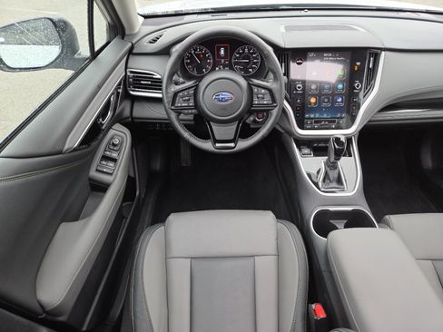 Used 2025 Subaru Outback Onyx Edition image 26