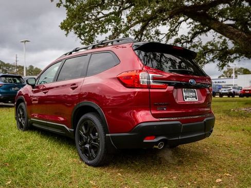 New 2025 Subaru Ascent Onyx Edition image 4