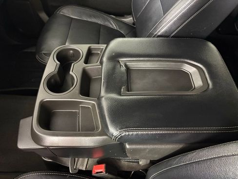 Used 2020 Chevrolet Silverado 2500 LT w/ Texas Edition image 32