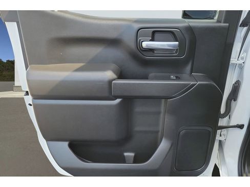 Used 2023 Chevrolet Silverado 1500 Custom AWD/4WD image 19