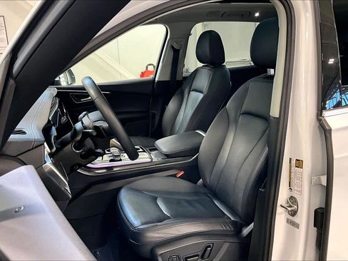 Used 2024 Audi Q7 2.0T Premium Plus image 8