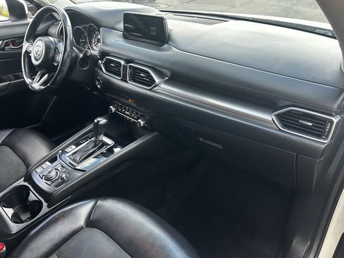 Used 2019 MAZDA CX-5 Touring image 10