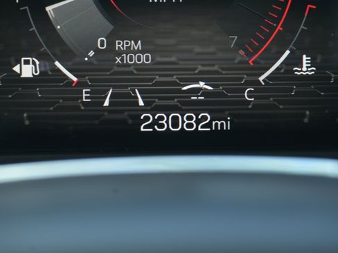 Used 2024 GMC Acadia Elevation w/ Luxury Package FWD image 22