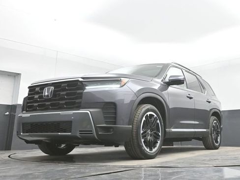 New 2026 Honda Pilot Touring image 46
