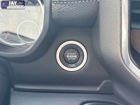 Used 2023 RAM 2500 Laramie AWD/4WD image 35