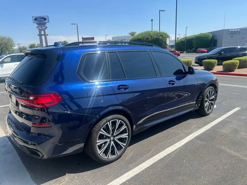 Used 2022 BMW X7 M50i w/ Dynamic Handling Package AWD/4WD image 3