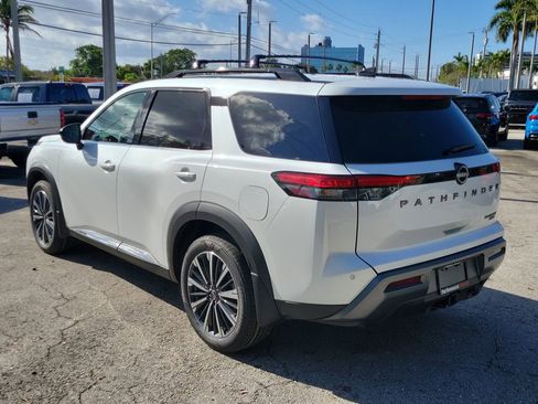 New 2026 Nissan Pathfinder Platinum image 5