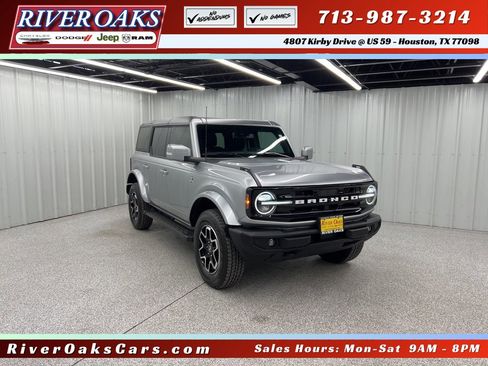 Used 2024 Ford Bronco Outer Banks image 1
