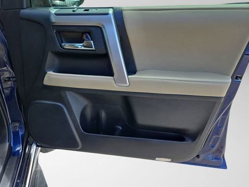 Used 2020 Toyota 4Runner Limited RWD image 36