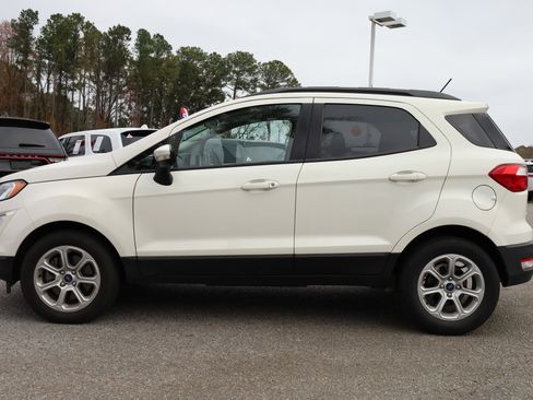 Used 2021 Ford EcoSport SE w/ SE Convenience Package image 4