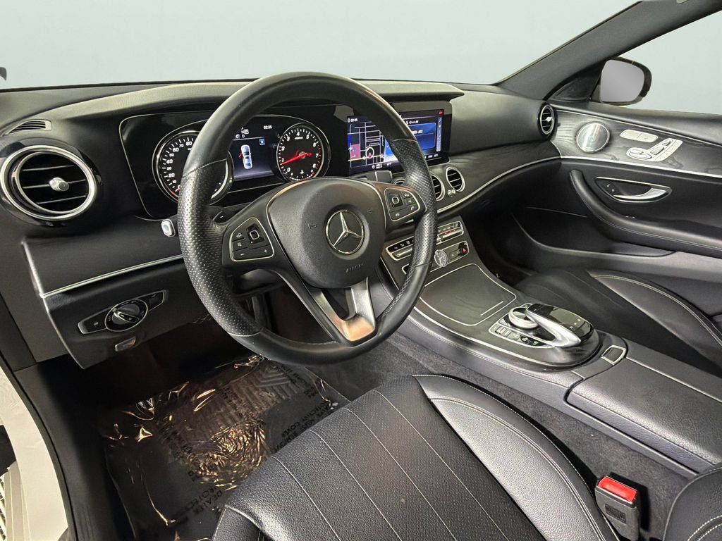 Used 2018 Mercedes-Benz E 300 image 18
