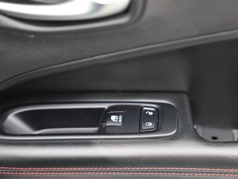 Used 2020 Jeep Compass Trailhawk AWD/4WD image 11