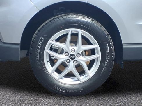 Used 2024 Ford Edge SEL w/ Convenience Package AWD/4WD image 3