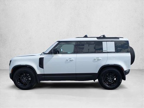 Used 2025 Land Rover Defender 110 S AWD/4WD image 9