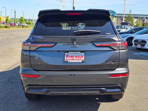 New 2026 Mitsubishi Outlander 4WD Plug-In Hybrid image 6