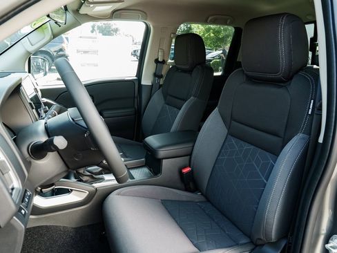 New 2025 Nissan Frontier SV w/ SV Convenience Package image 23