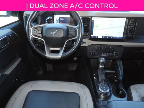 Used 2022 Ford Bronco Wildtrak image 18