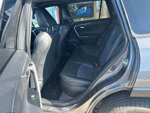 Used 2022 Toyota RAV4 XSE AWD/4WD image 14