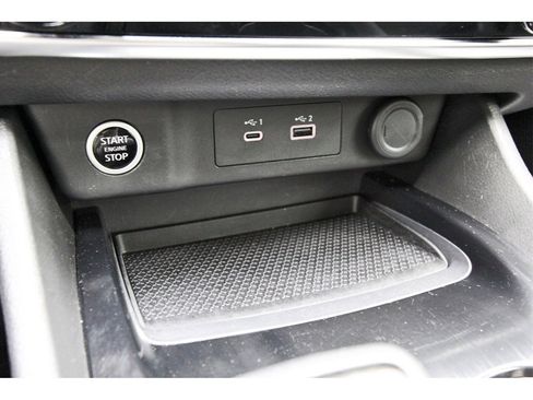 Used 2022 Nissan Rogue S image 23