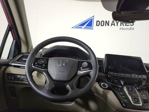 Certified 2023 Honda Odyssey Elite image 17