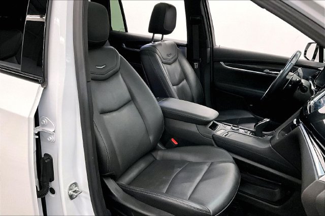 Used 2024 Cadillac XT6 Sport w/ Technology Package AWD/4WD image 8