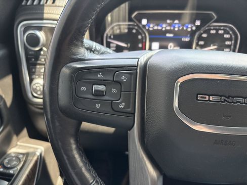 Used 2019 GMC Sierra 1500 Denali w/ Denali Ultimate Package AWD/4WD image 17