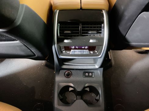 Certified 2023 BMW X7 xDrive40i w/ Climate Comfort Package image 29