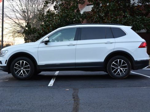 Used 2021 Volkswagen Tiguan SE AWD/4WD image 7